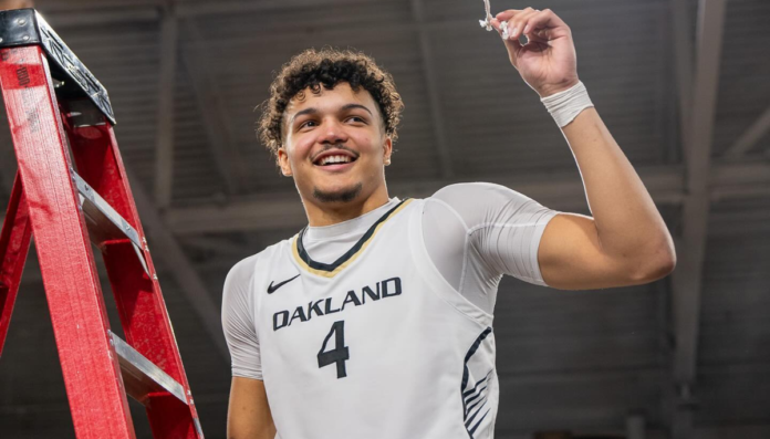 Trey Townsend Plays Basketball At Oakland Just Like His Parents